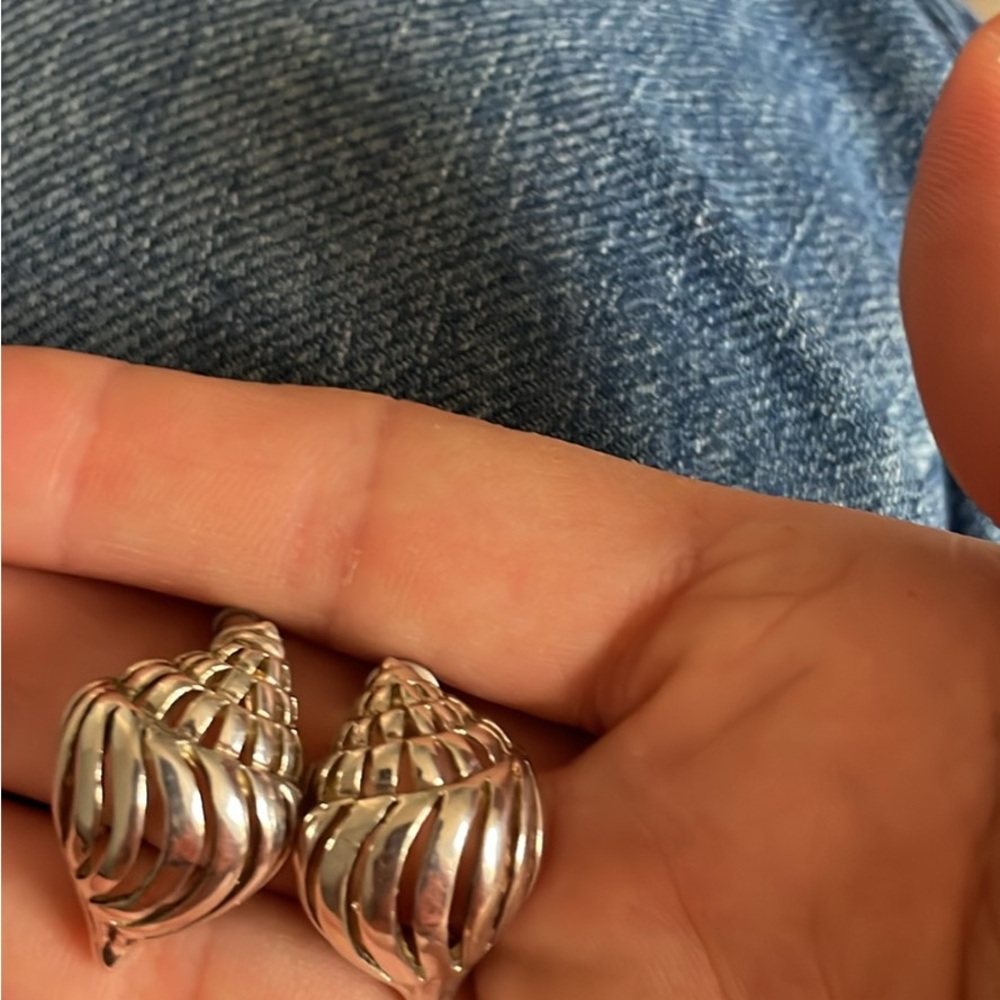 Vintage  Silver Shell Earrings
